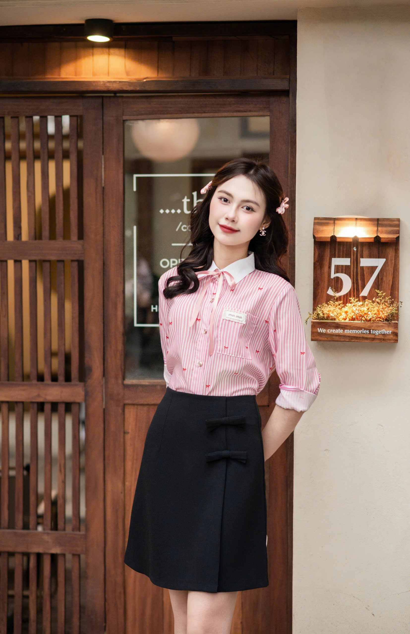 SM2441 - Sơ mi basic phối cổ trắng túi ngực